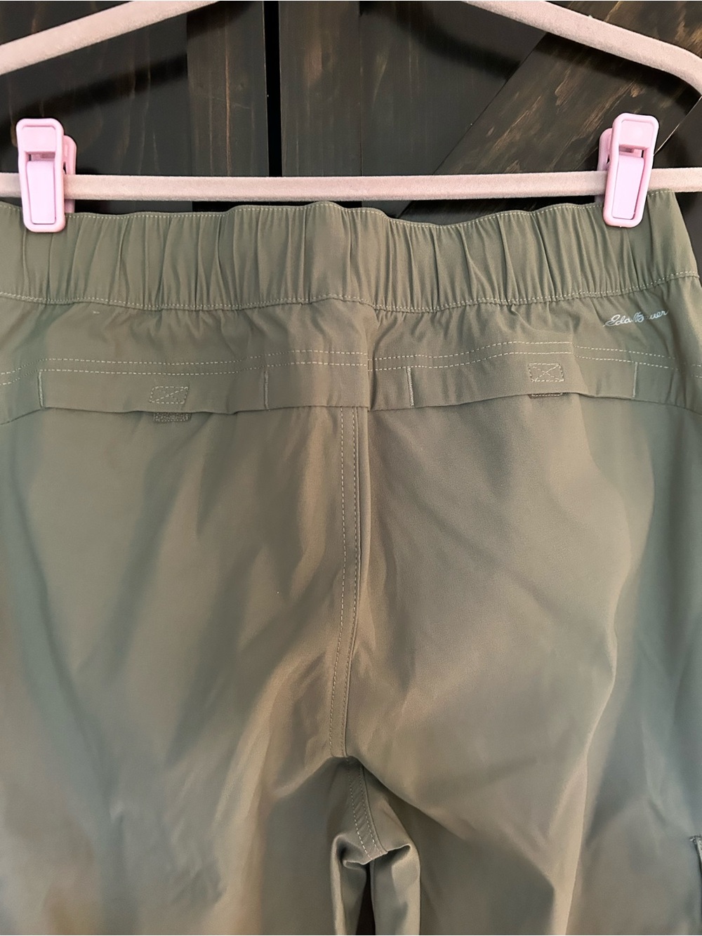 NWOT EDDIE BAUER Rainier Pull-on Crop Capri Pants Women's Sz. 8 Olive Green - Picture 4 of 9